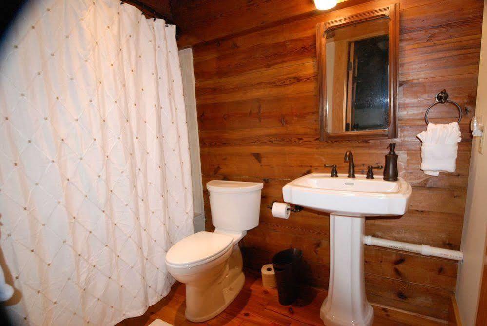 Silver Lake Bed And Breakfast (Adults Only) Harrisonburg Exterior photo